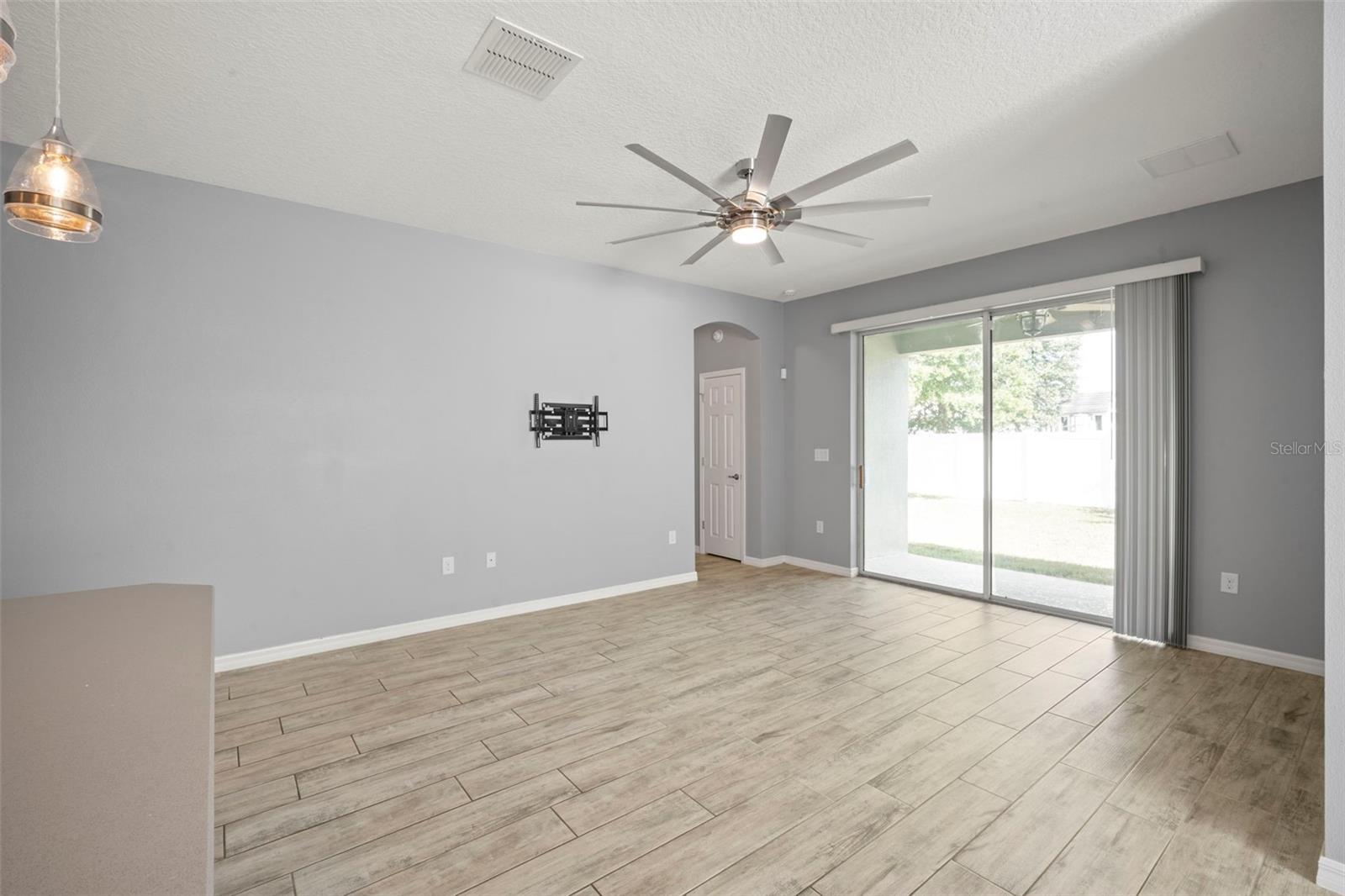 3261 BETHPAGE LOOP, MOUNT DORA, FL, 32757