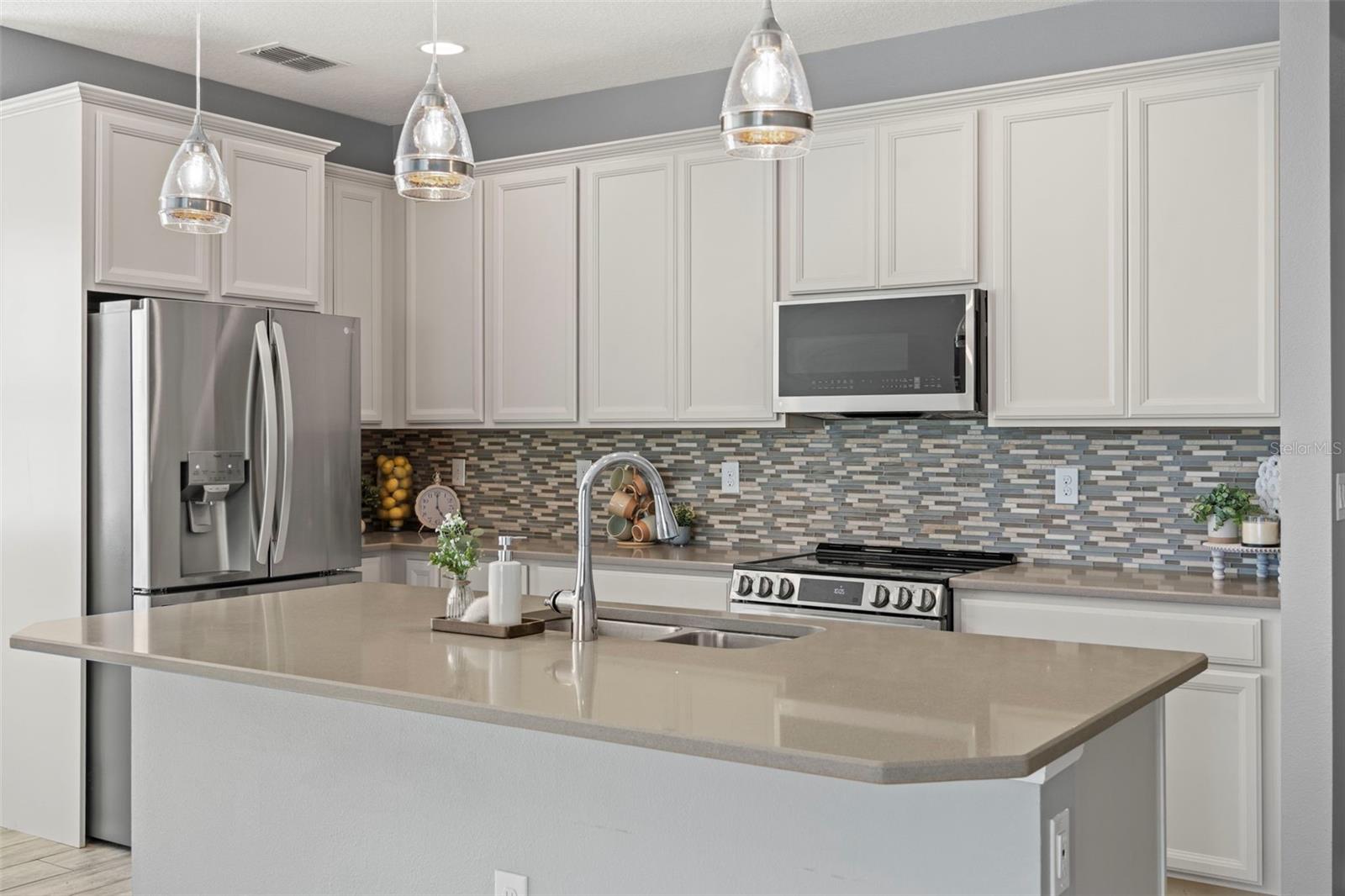 3261 BETHPAGE LOOP, MOUNT DORA, FL, 32757