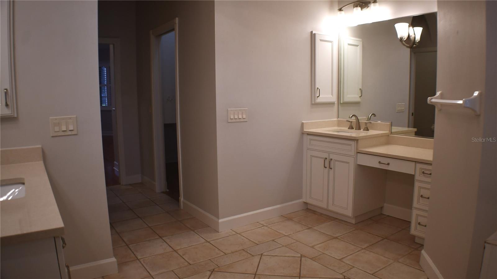 4910 OLD CREEK DR, SARASOTA, FL, 34233