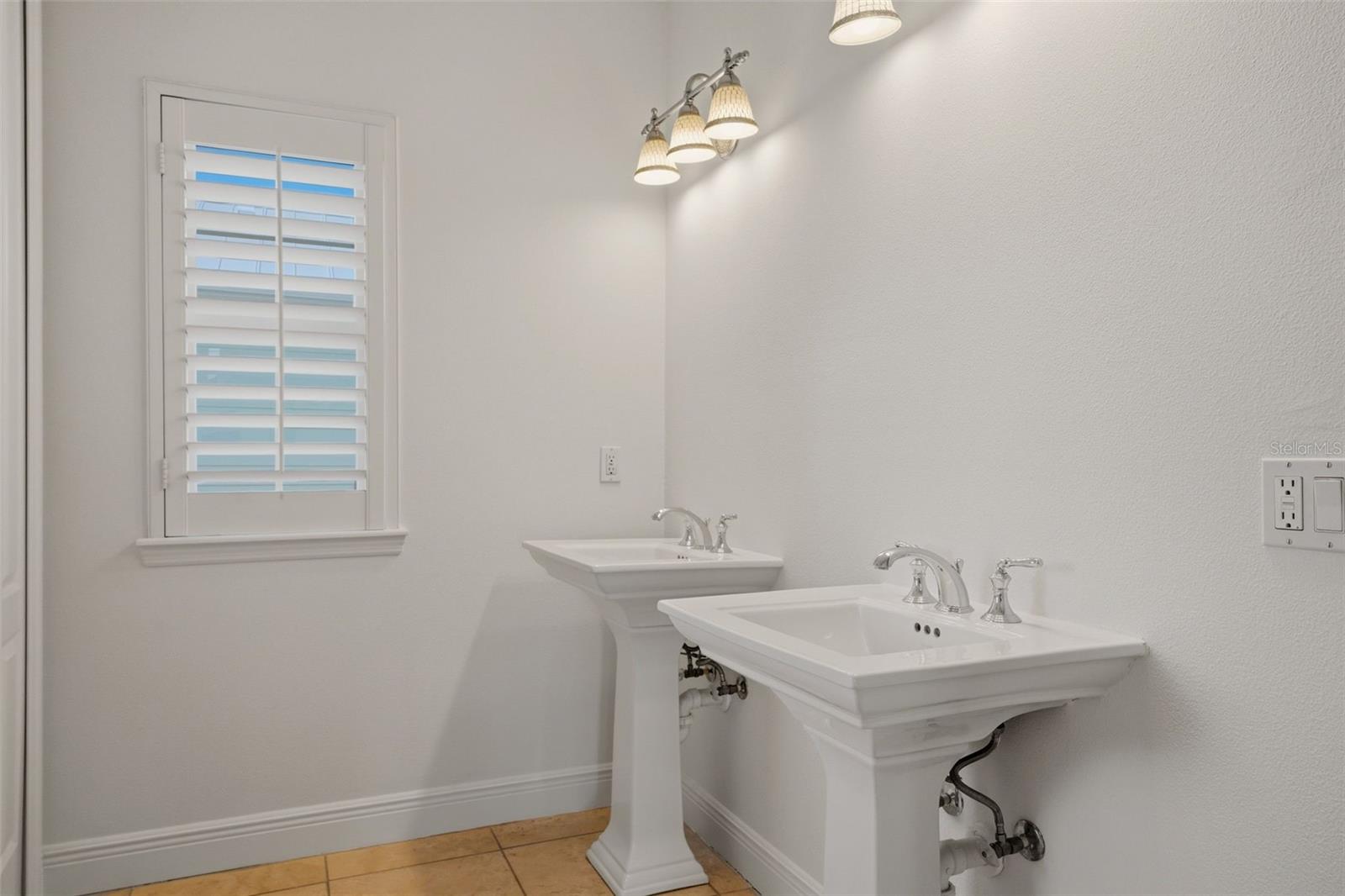 418 PINE AVE, ANNA MARIA, FL, 34216