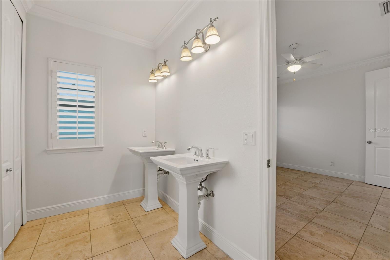 418 PINE AVE, ANNA MARIA, FL, 34216