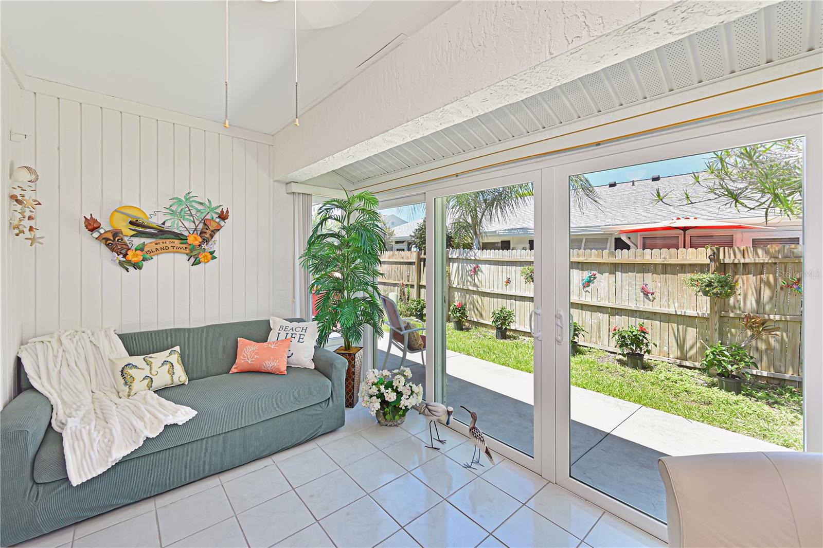 9505 COLONIAL DR, BRADENTON, FL, 34210