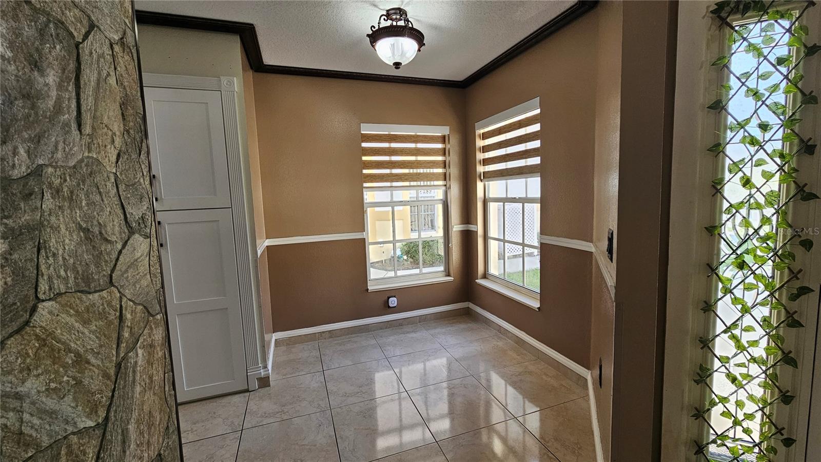 6053 GENTLE BEN CIR, WESLEY CHAPEL, FL, 33544