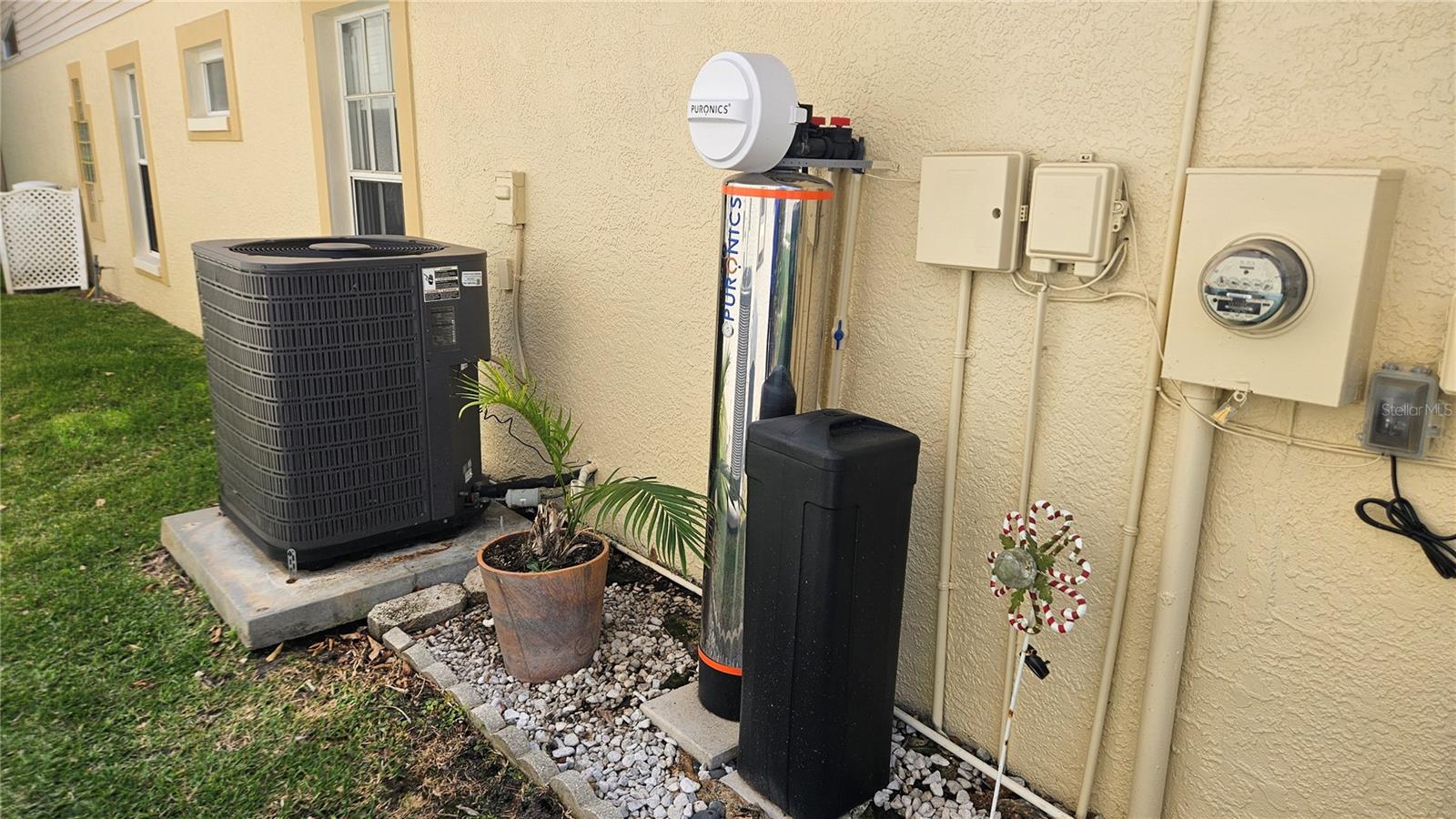 6053 GENTLE BEN CIR, WESLEY CHAPEL, FL, 33544