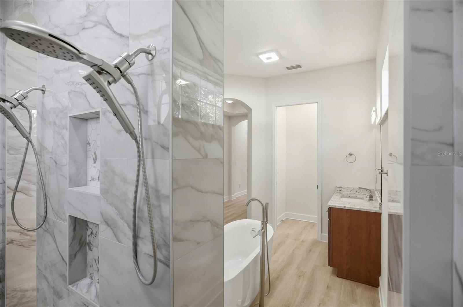 4 N VILLAGE PKWY, PALM COAST, FL, 32137