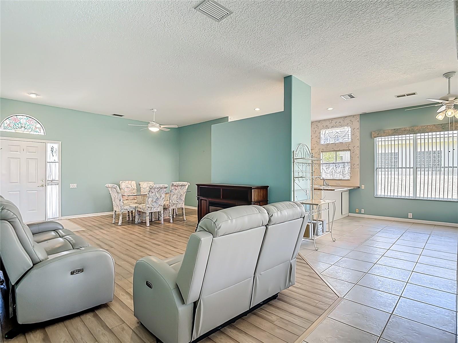 9289 PENELOPE DR, WEEKI WACHEE, FL, 34613