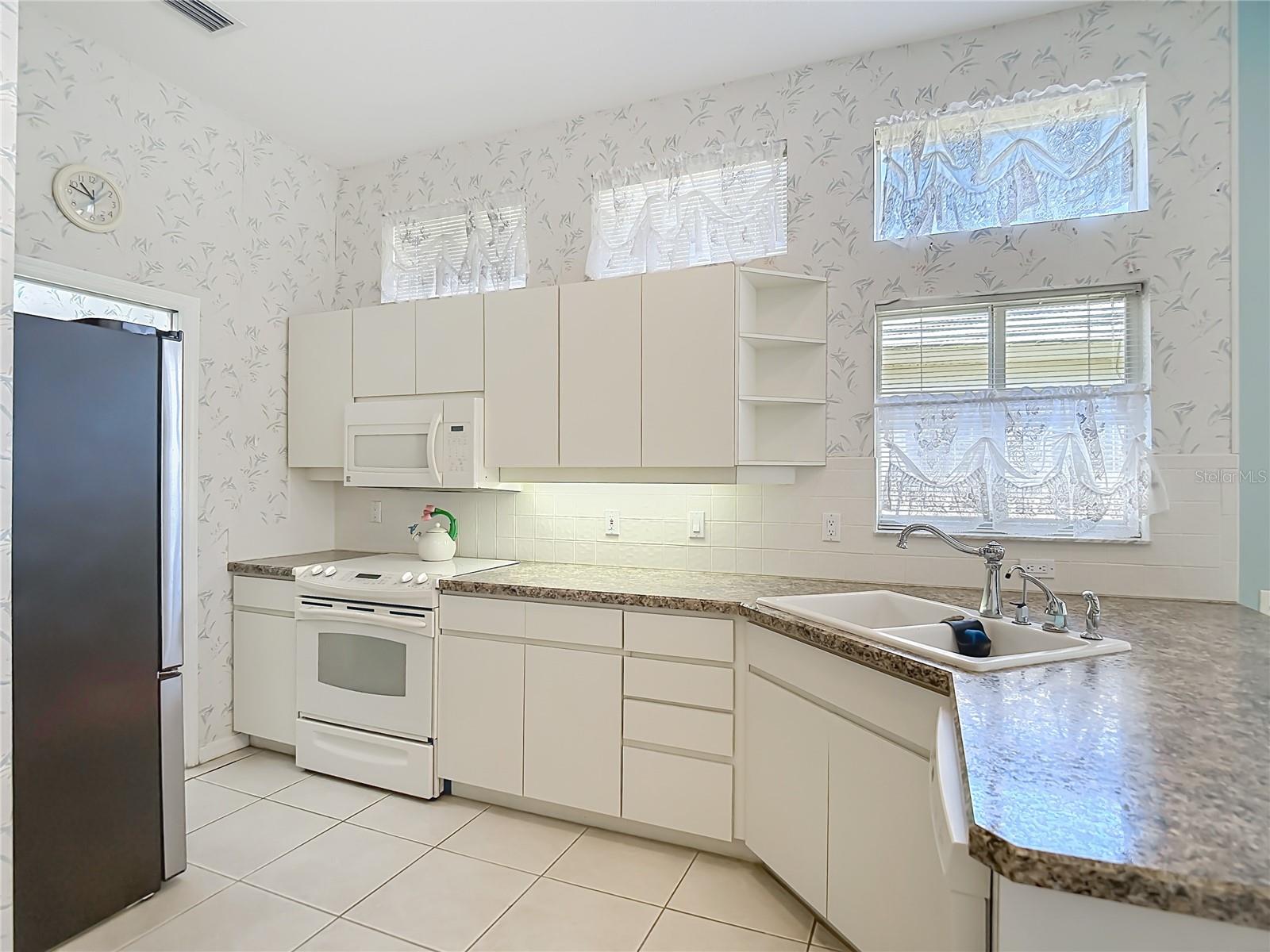 9289 PENELOPE DR, WEEKI WACHEE, FL, 34613