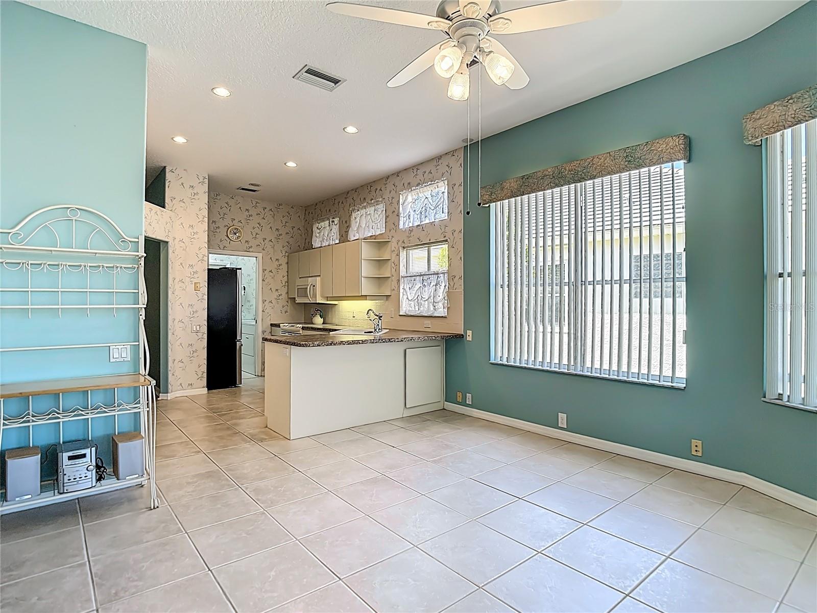 9289 PENELOPE DR, WEEKI WACHEE, FL, 34613