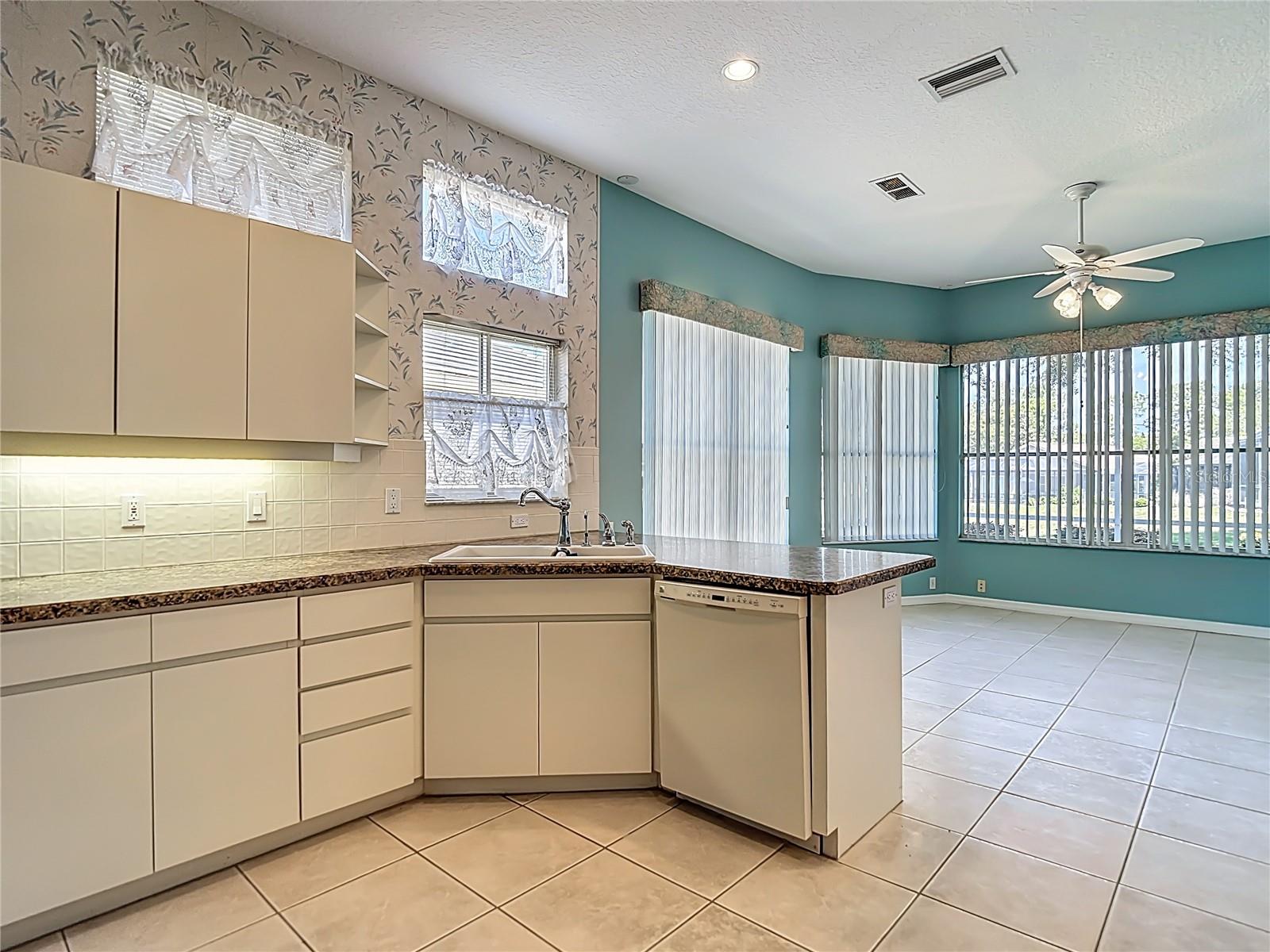 9289 PENELOPE DR, WEEKI WACHEE, FL, 34613