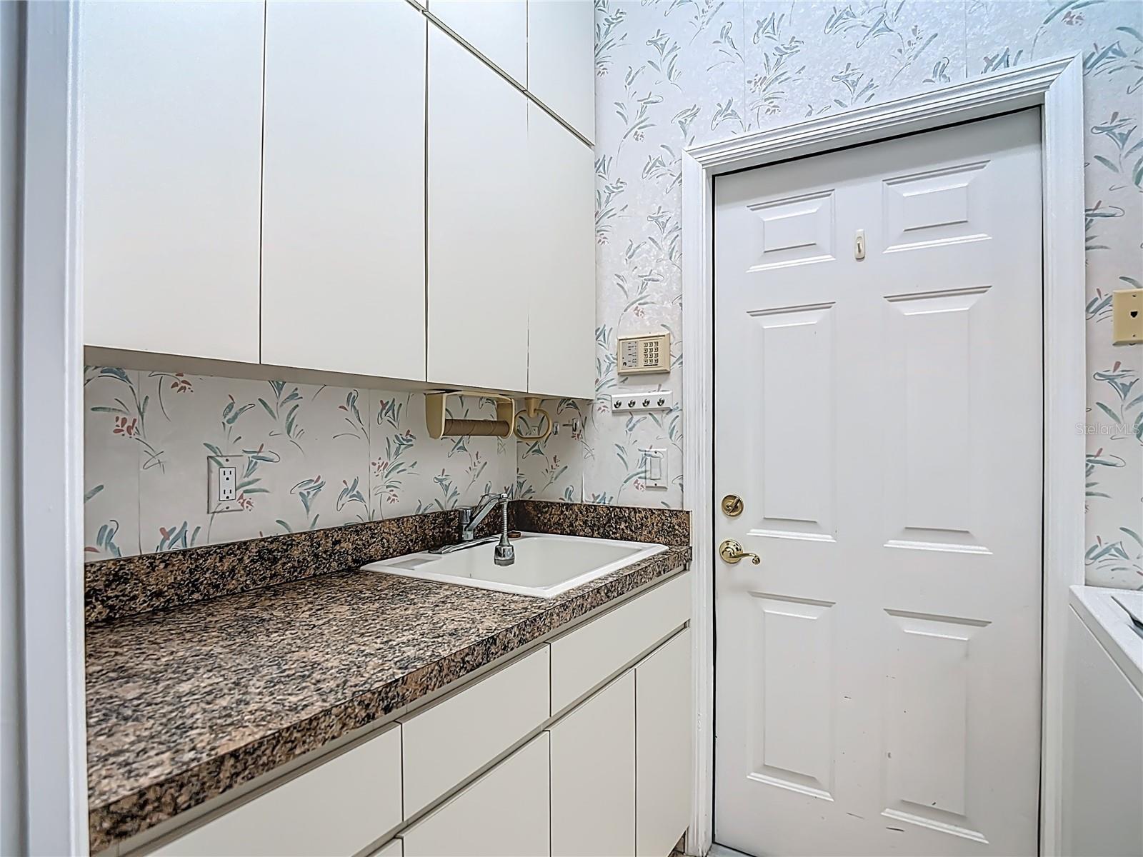 9289 PENELOPE DR, WEEKI WACHEE, FL, 34613