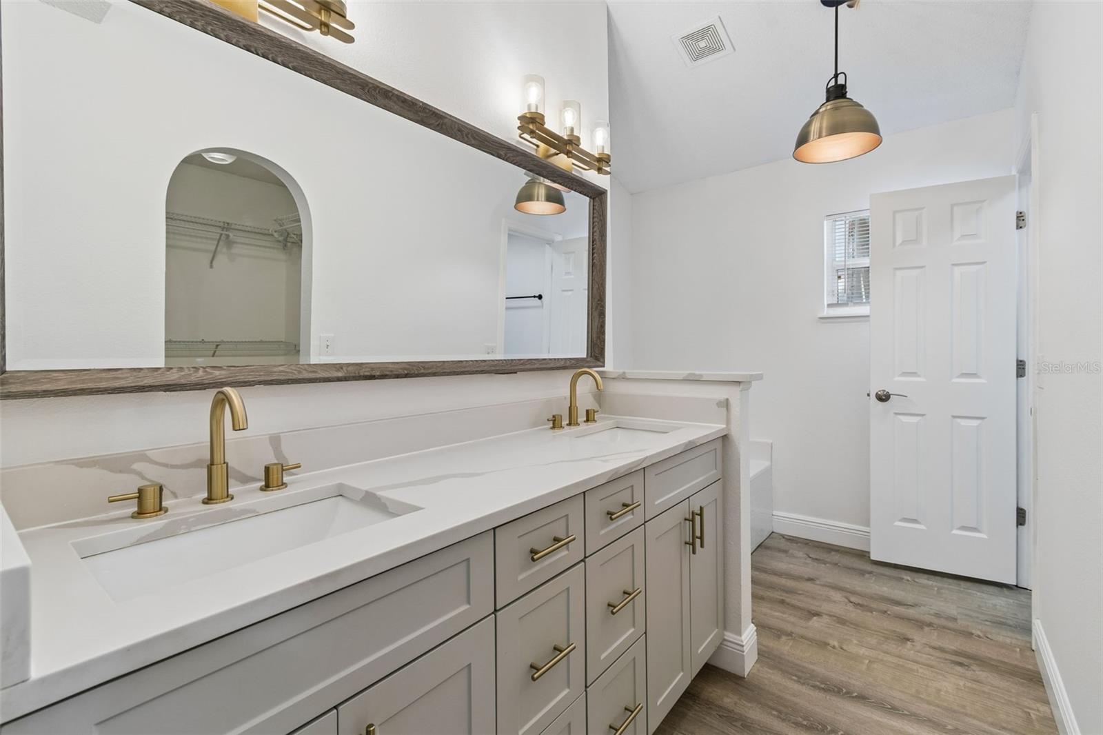 8311 TORRINGTON AVE, TAMPA, FL, 33647