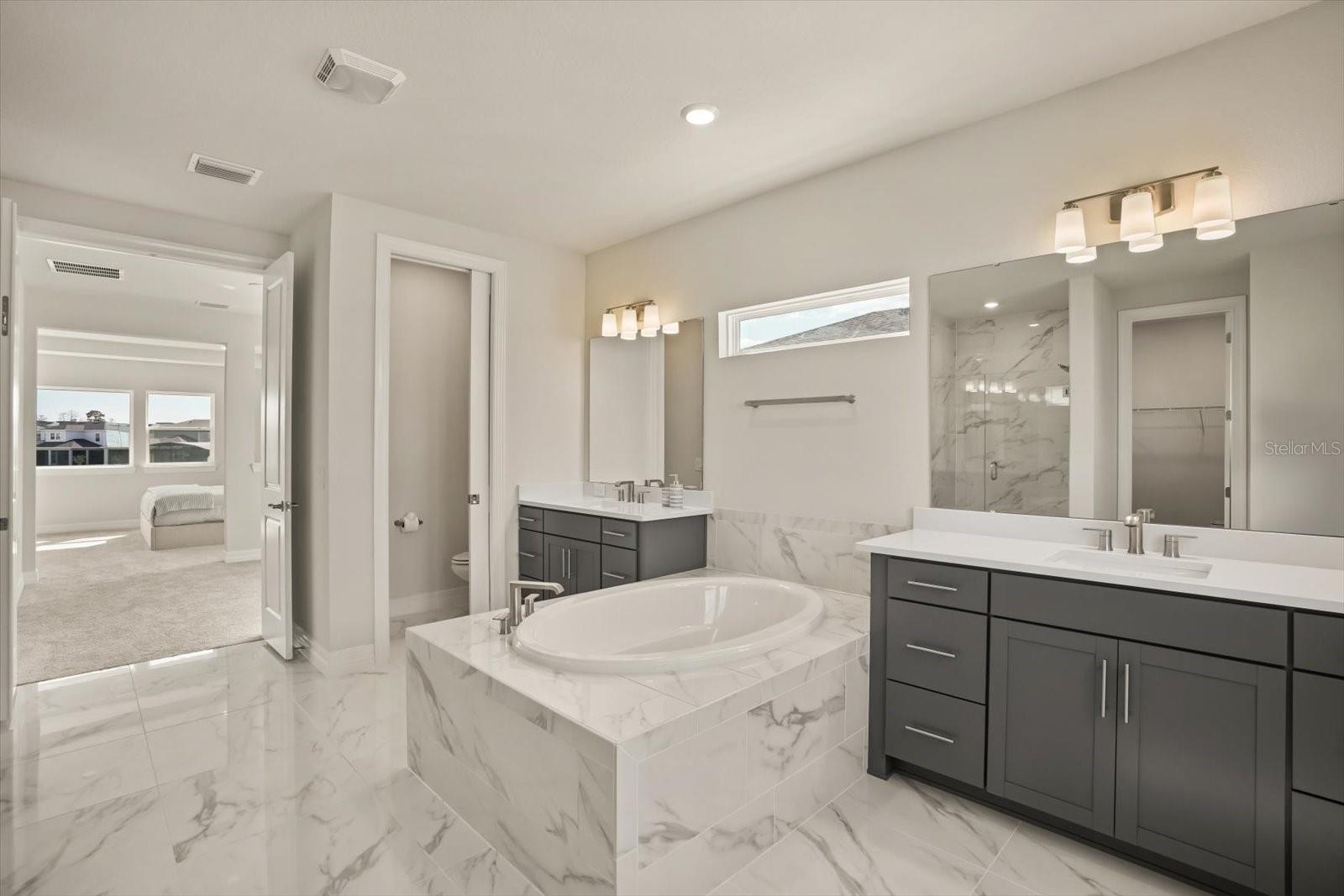 8352 PARK CLIFF WAY, ORLANDO, FL, 32836