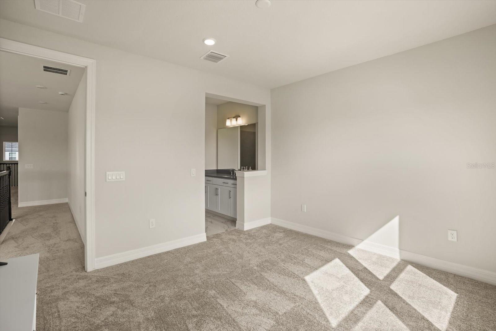 8352 PARK CLIFF WAY, ORLANDO, FL, 32836
