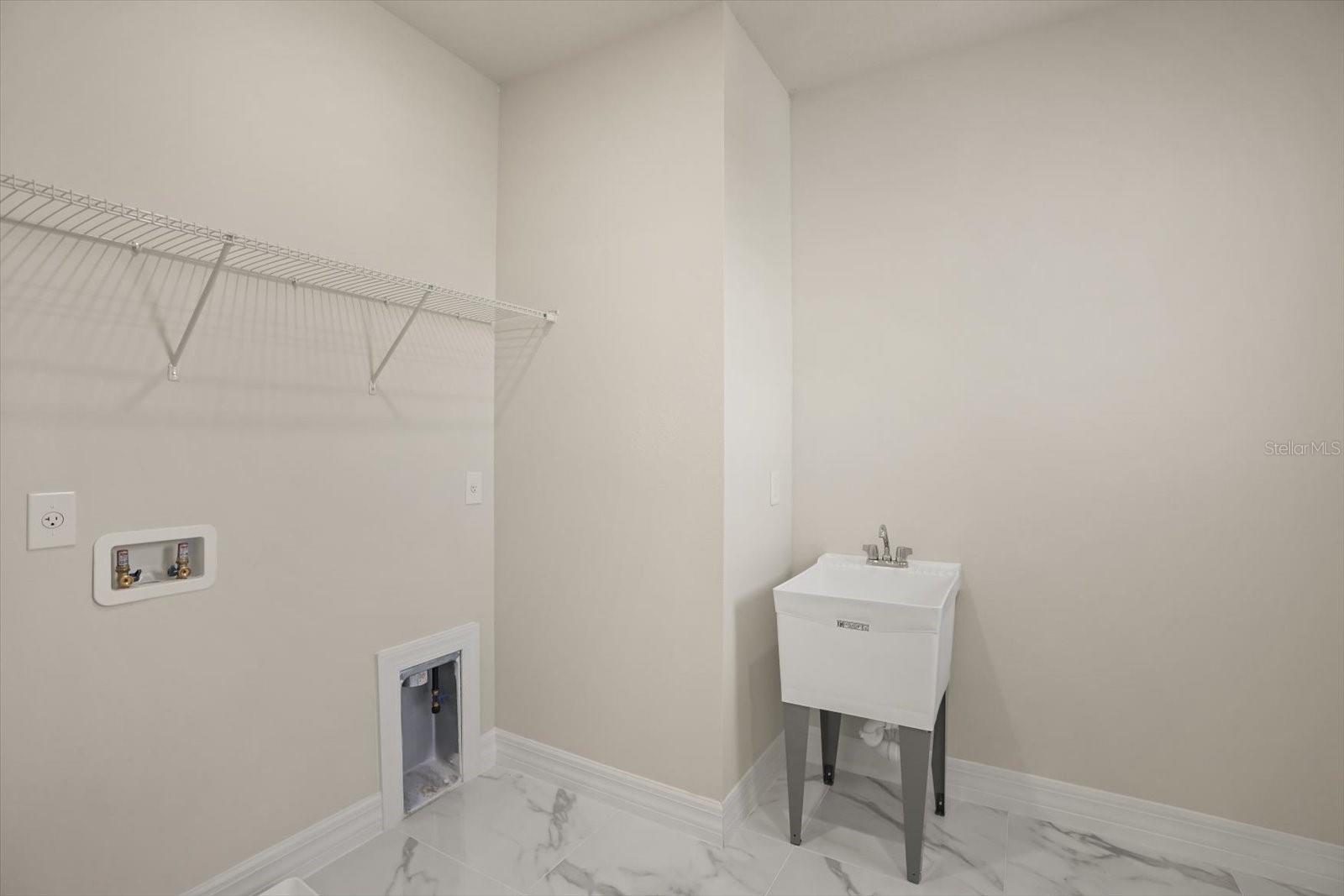 8352 PARK CLIFF WAY, ORLANDO, FL, 32836