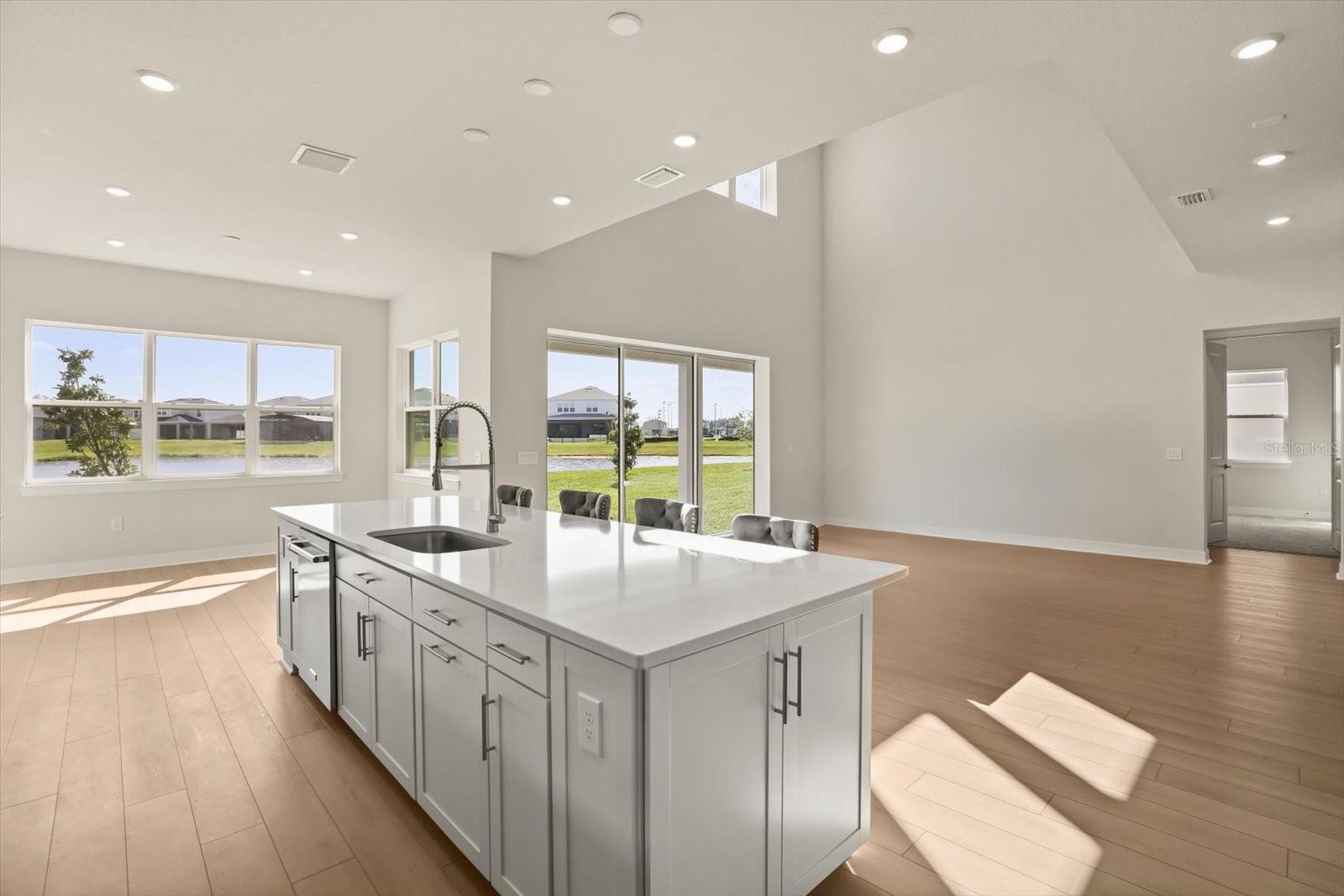 8352 PARK CLIFF WAY, ORLANDO, FL, 32836