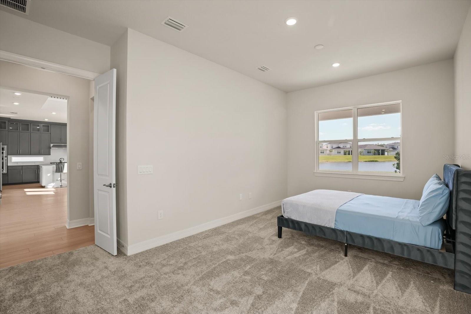 8352 PARK CLIFF WAY, ORLANDO, FL, 32836