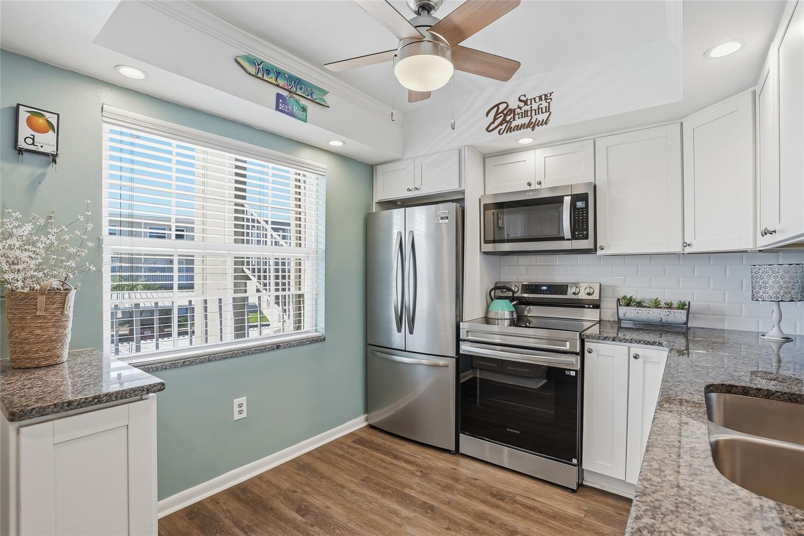 952 VIRGINIA ST #202, DUNEDIN, FL, 34698