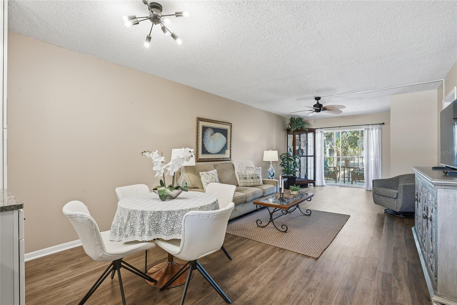 952 VIRGINIA ST #202, DUNEDIN, FL, 34698