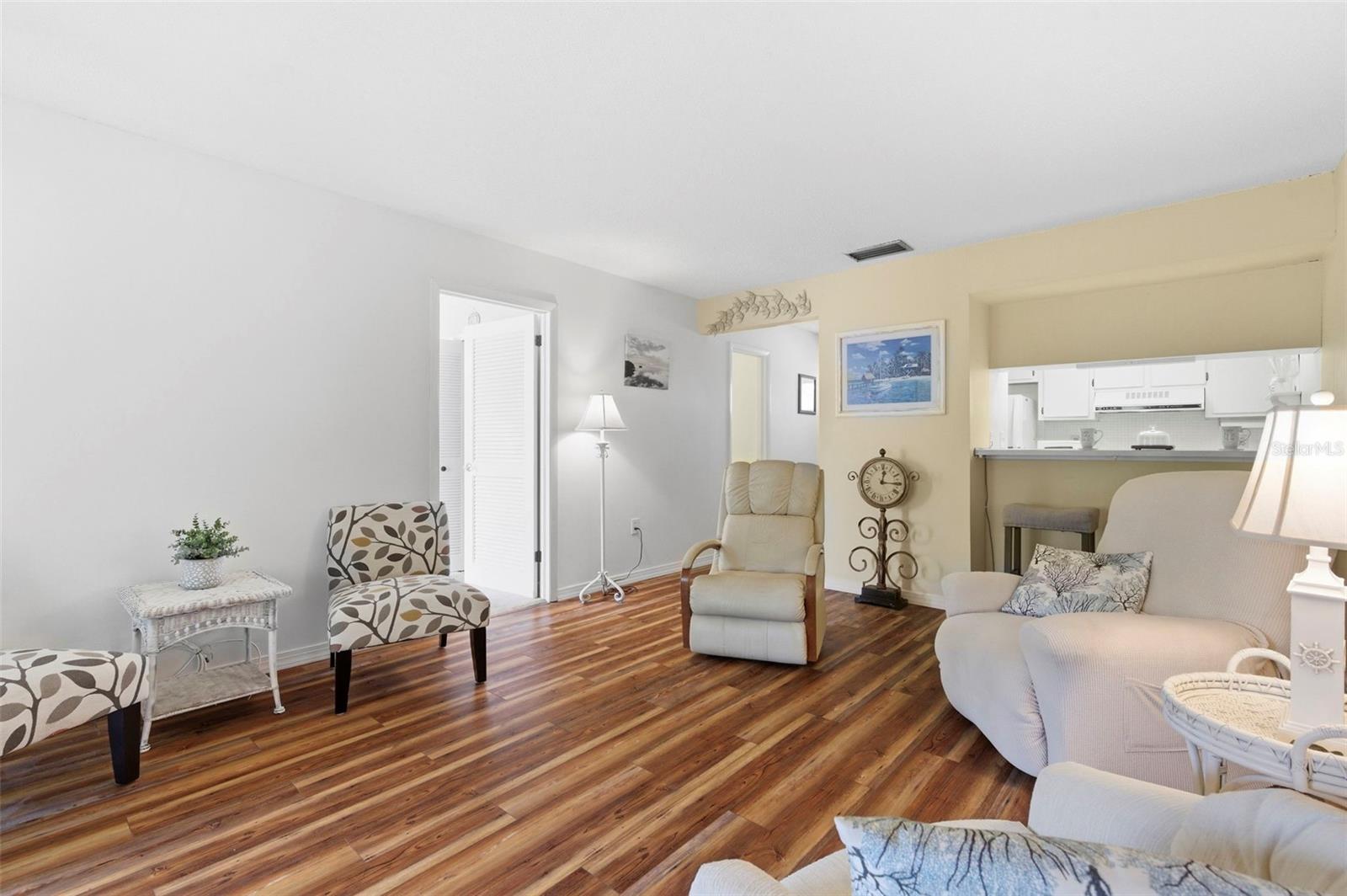 404 WINDRUSH BAY DR, TARPON SPRINGS, FL, 34689