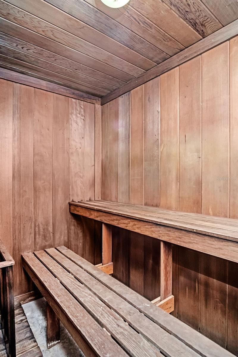 404 WINDRUSH BAY DR, TARPON SPRINGS, FL, 34689