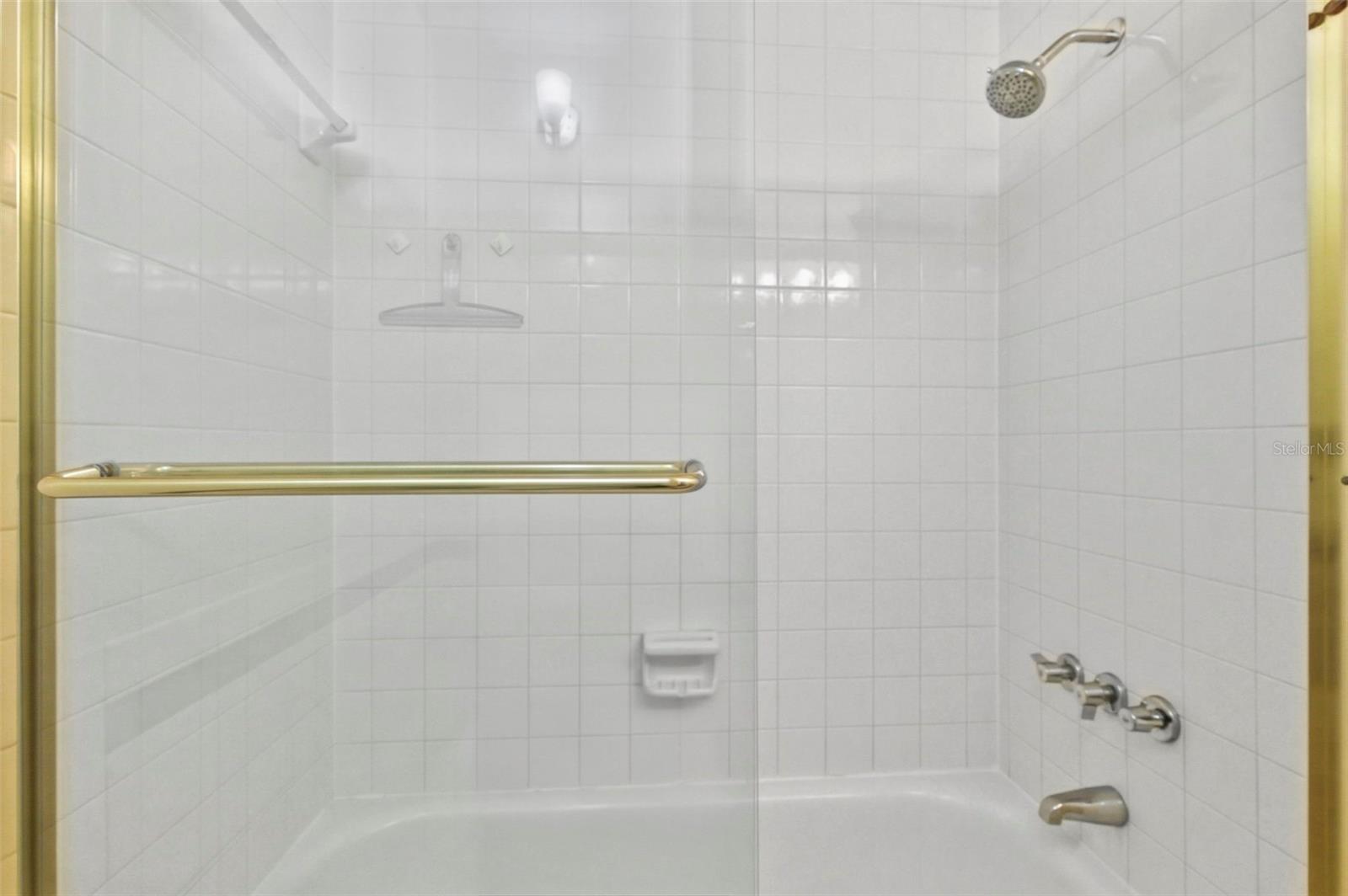 404 WINDRUSH BAY DR, TARPON SPRINGS, FL, 34689