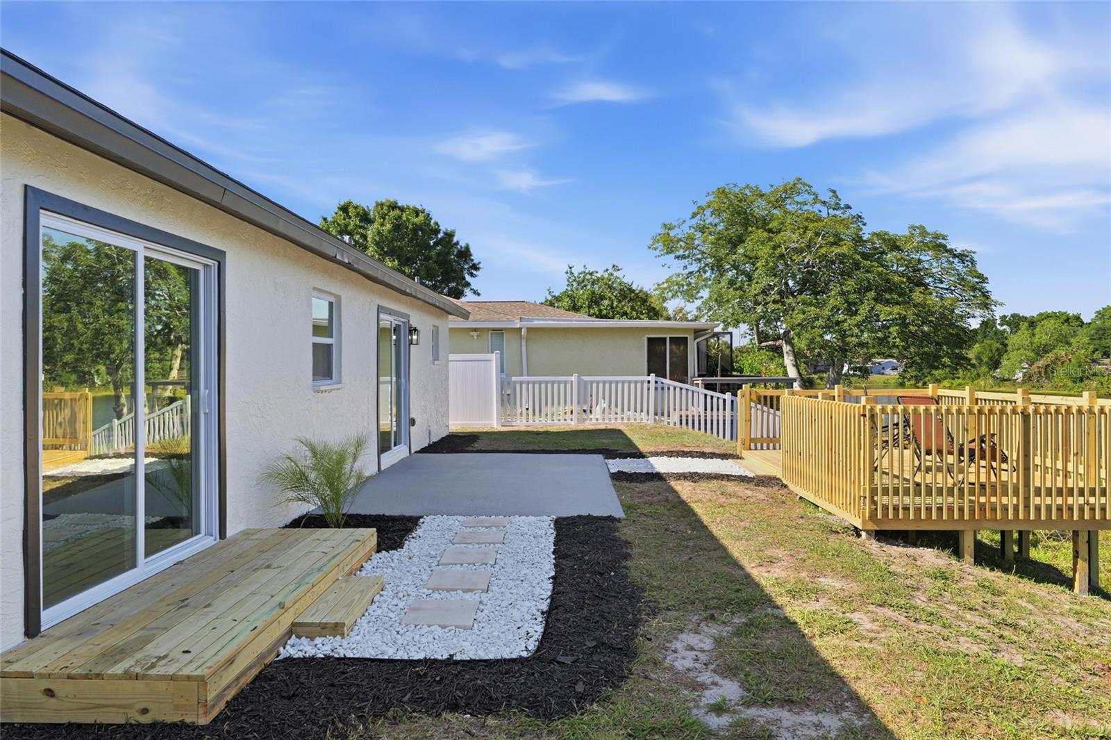 1423 CHESTERFIELD DR, DUNEDIN, FL, 34698