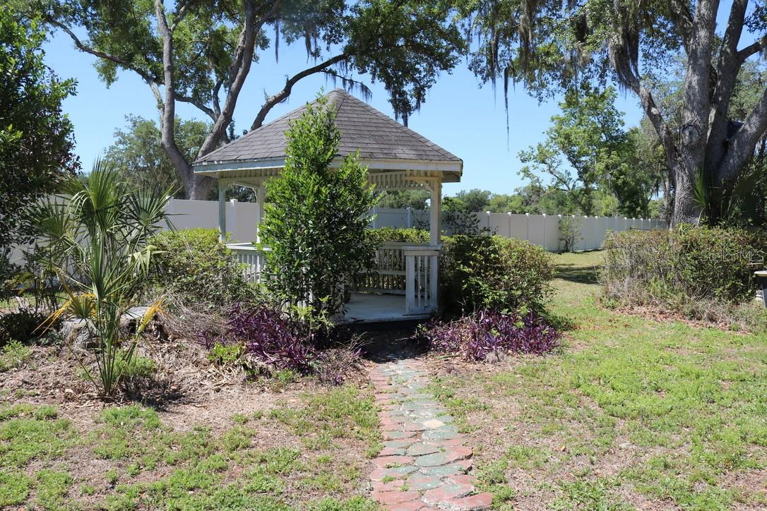 19150 LIVINGSTON AVE, LUTZ, FL, 33559