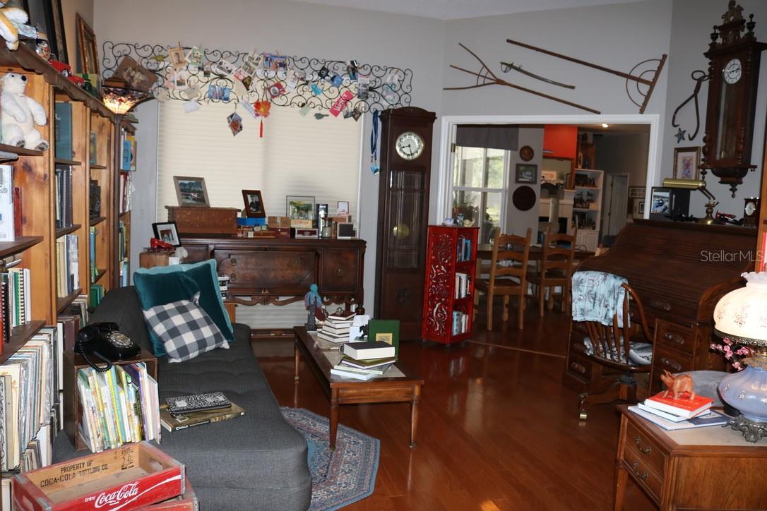 19150 LIVINGSTON AVE, LUTZ, FL, 33559