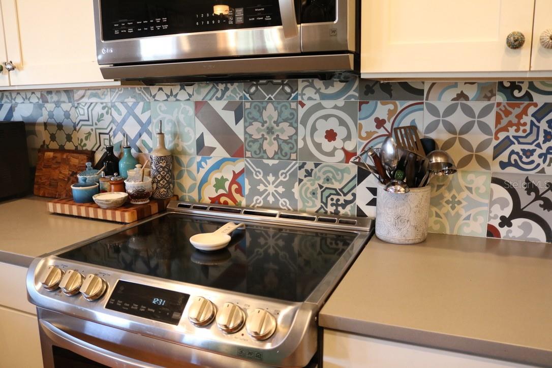 19150 LIVINGSTON AVE, LUTZ, FL, 33559