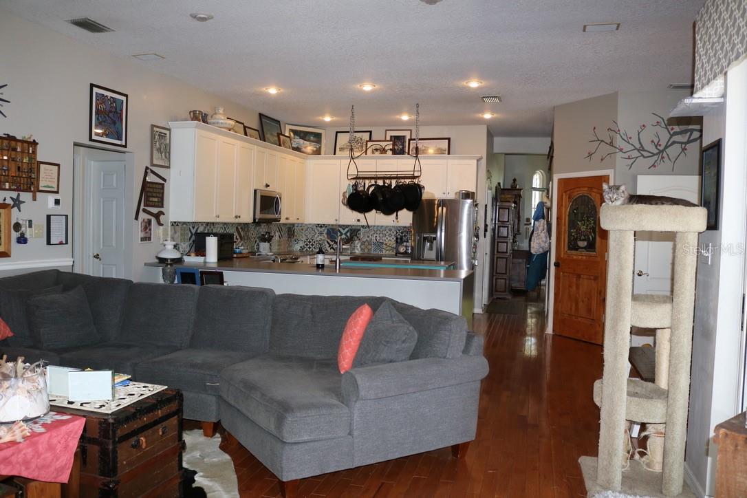 19150 LIVINGSTON AVE, LUTZ, FL, 33559