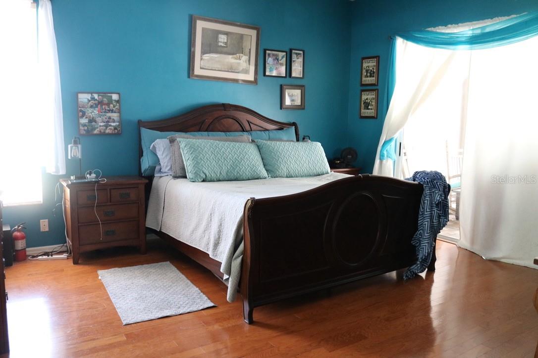 19150 LIVINGSTON AVE, LUTZ, FL, 33559