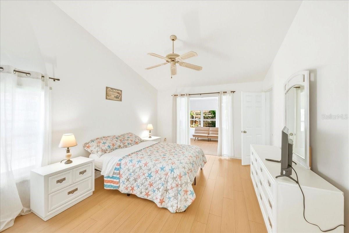 5639 BLOUNT AVE, SARASOTA, FL, 34231