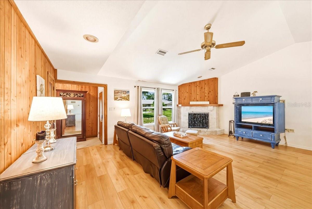 5639 BLOUNT AVE, SARASOTA, FL, 34231