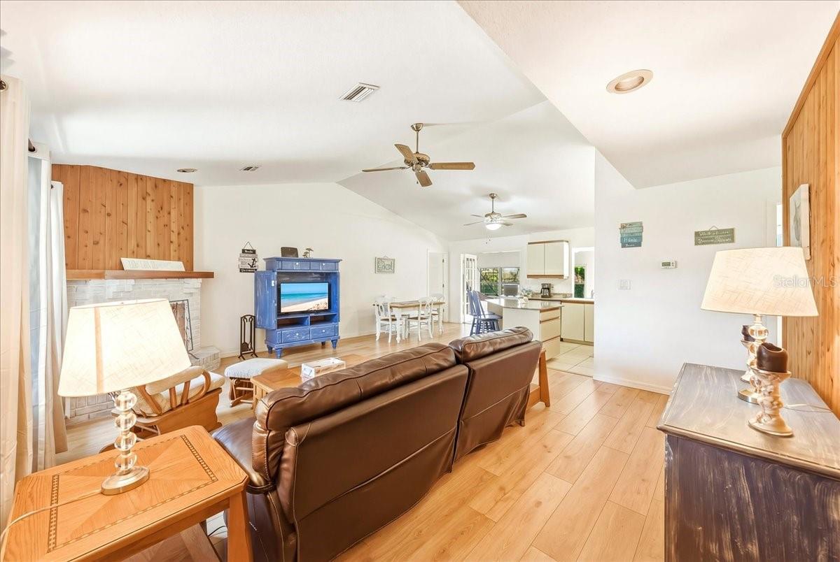 5639 BLOUNT AVE, SARASOTA, FL, 34231