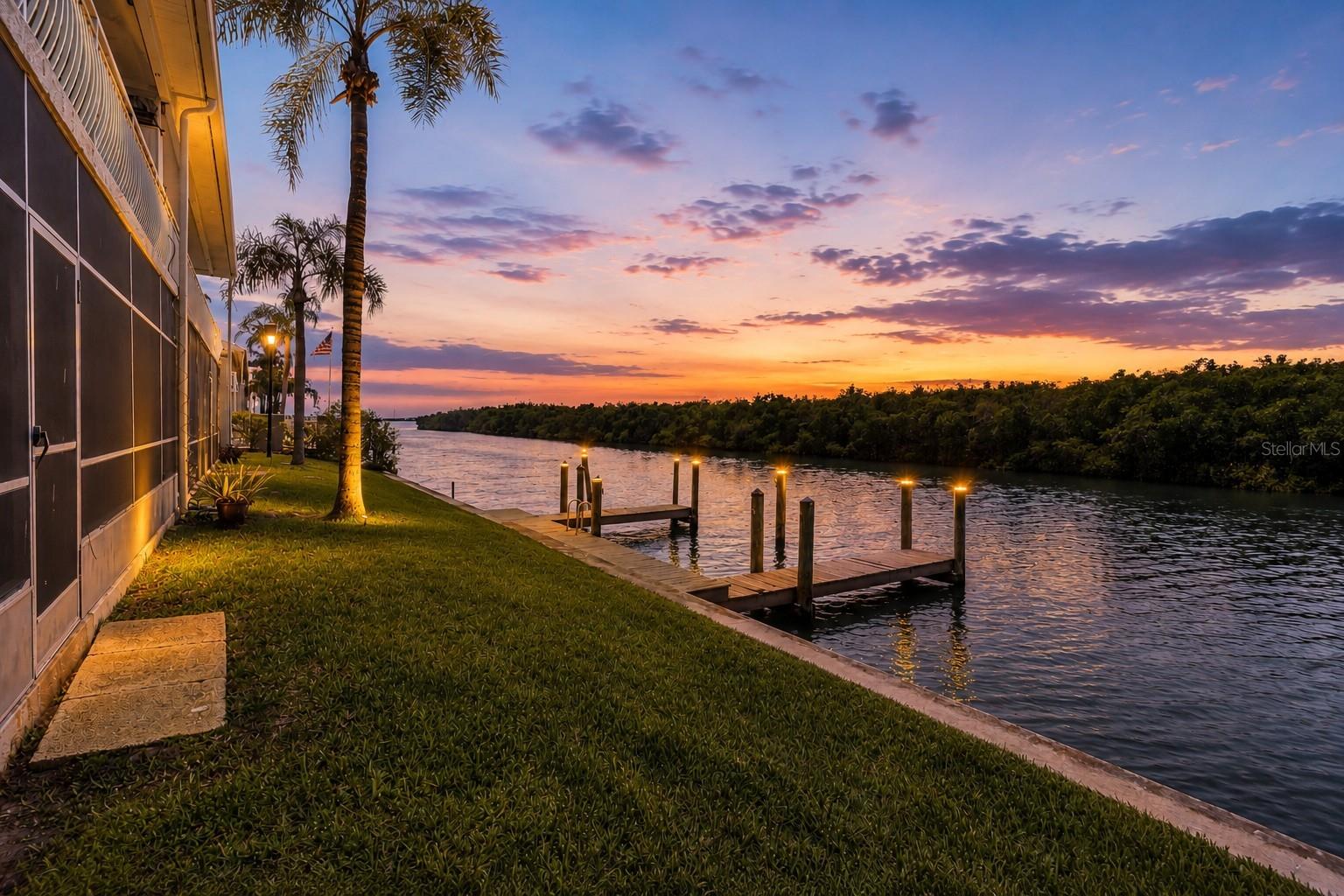 8817 BAY POINTE DR #107, TAMPA, FL, 33615