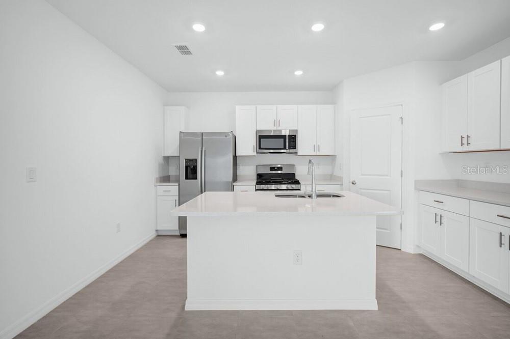 367 CORNERSTONE DR, GROVELAND, FL, 34736