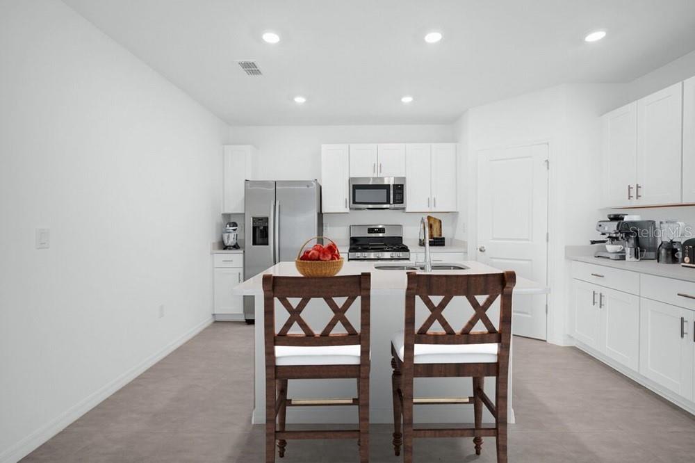 367 CORNERSTONE DR, GROVELAND, FL, 34736