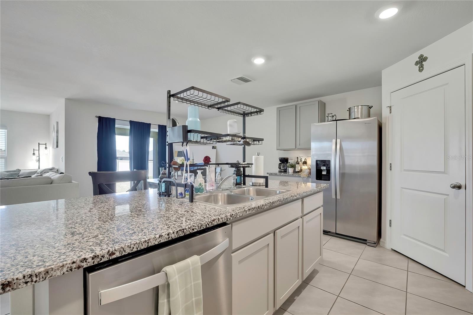 377 W FAIRWAYS VIEW DR, BEVERLY HILLS, FL, 34465
