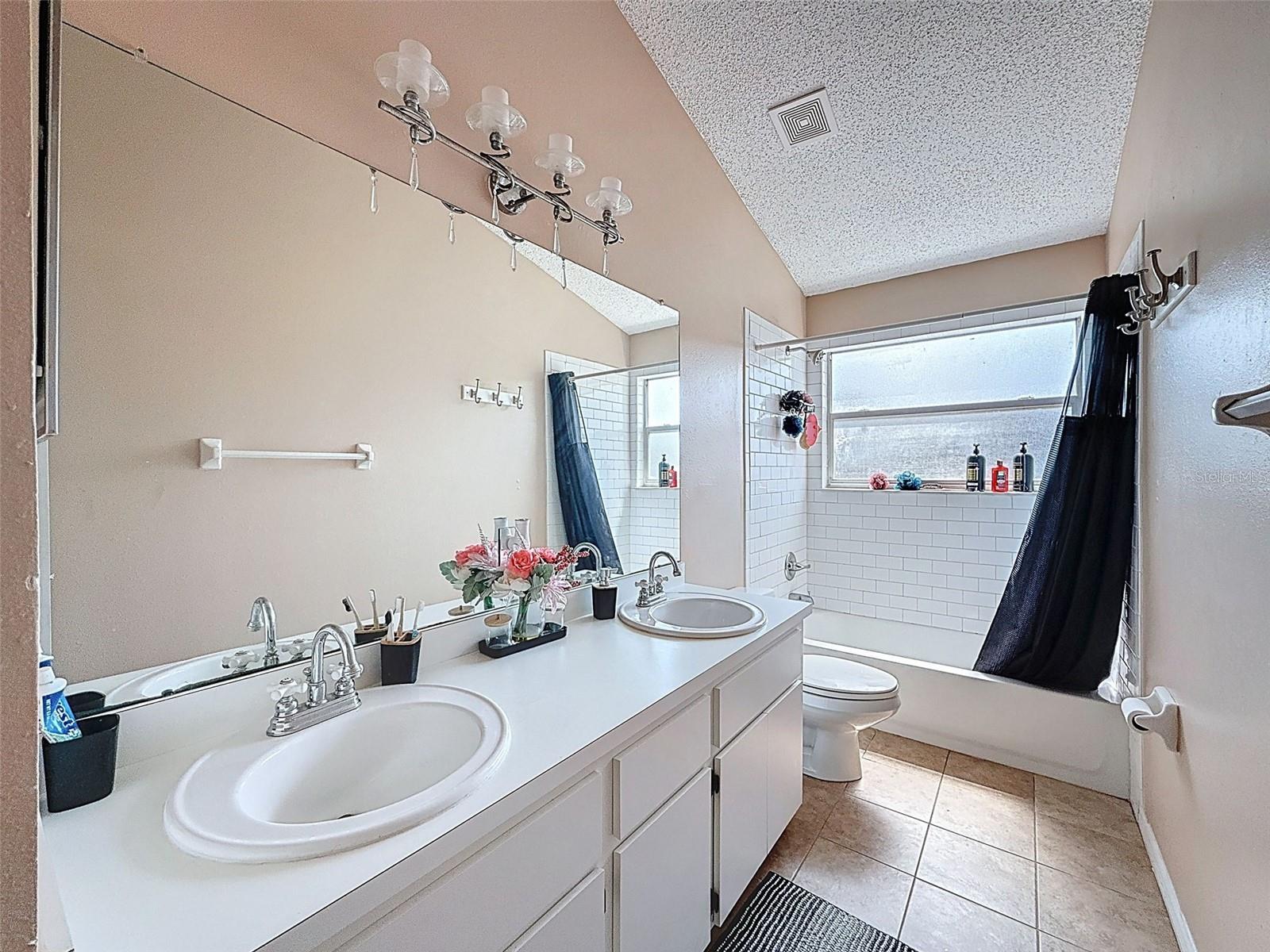 13002 SAINT FILAGREE DR, RIVERVIEW, FL, 33579