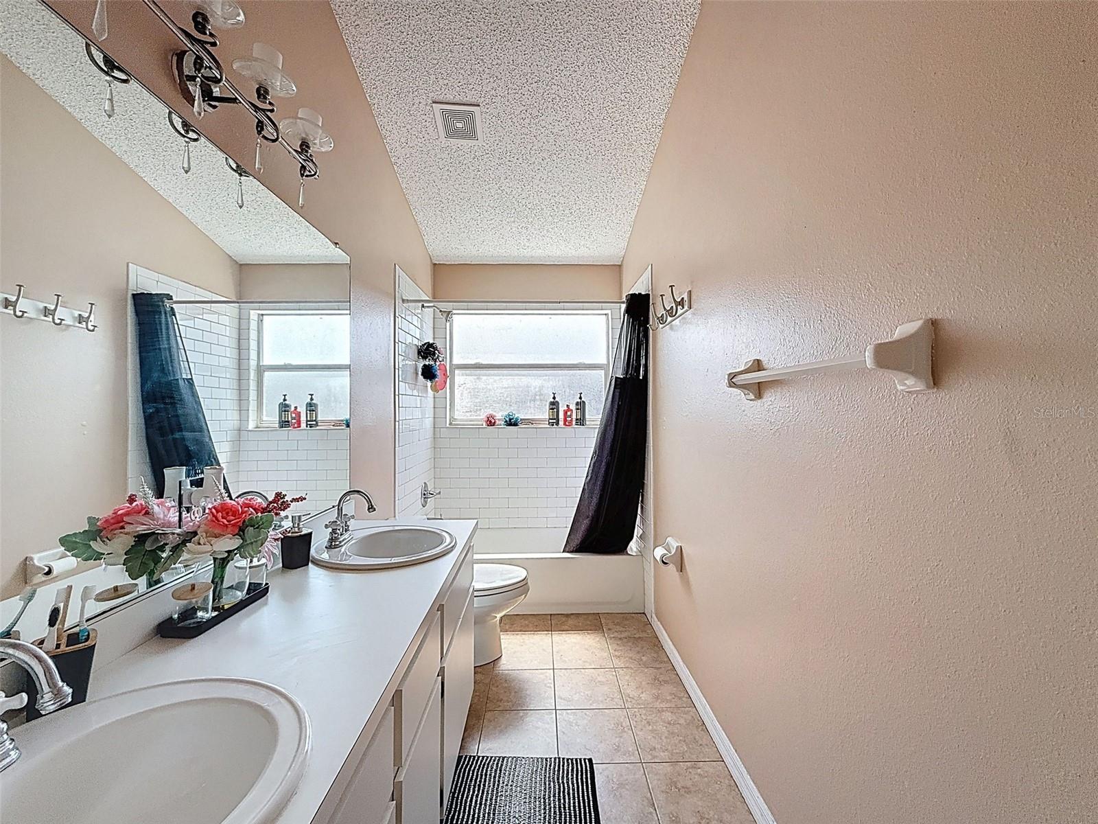 13002 SAINT FILAGREE DR, RIVERVIEW, FL, 33579