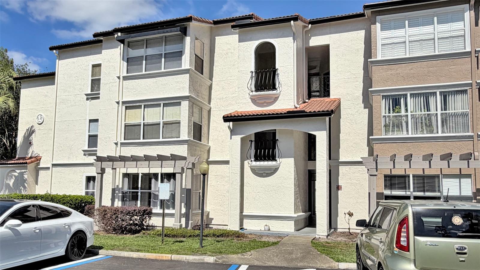 5144 CONROY RD #1033, ORLANDO, FL, 32811