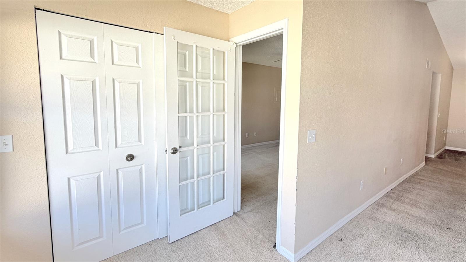 5144 CONROY RD #1033, ORLANDO, FL, 32811