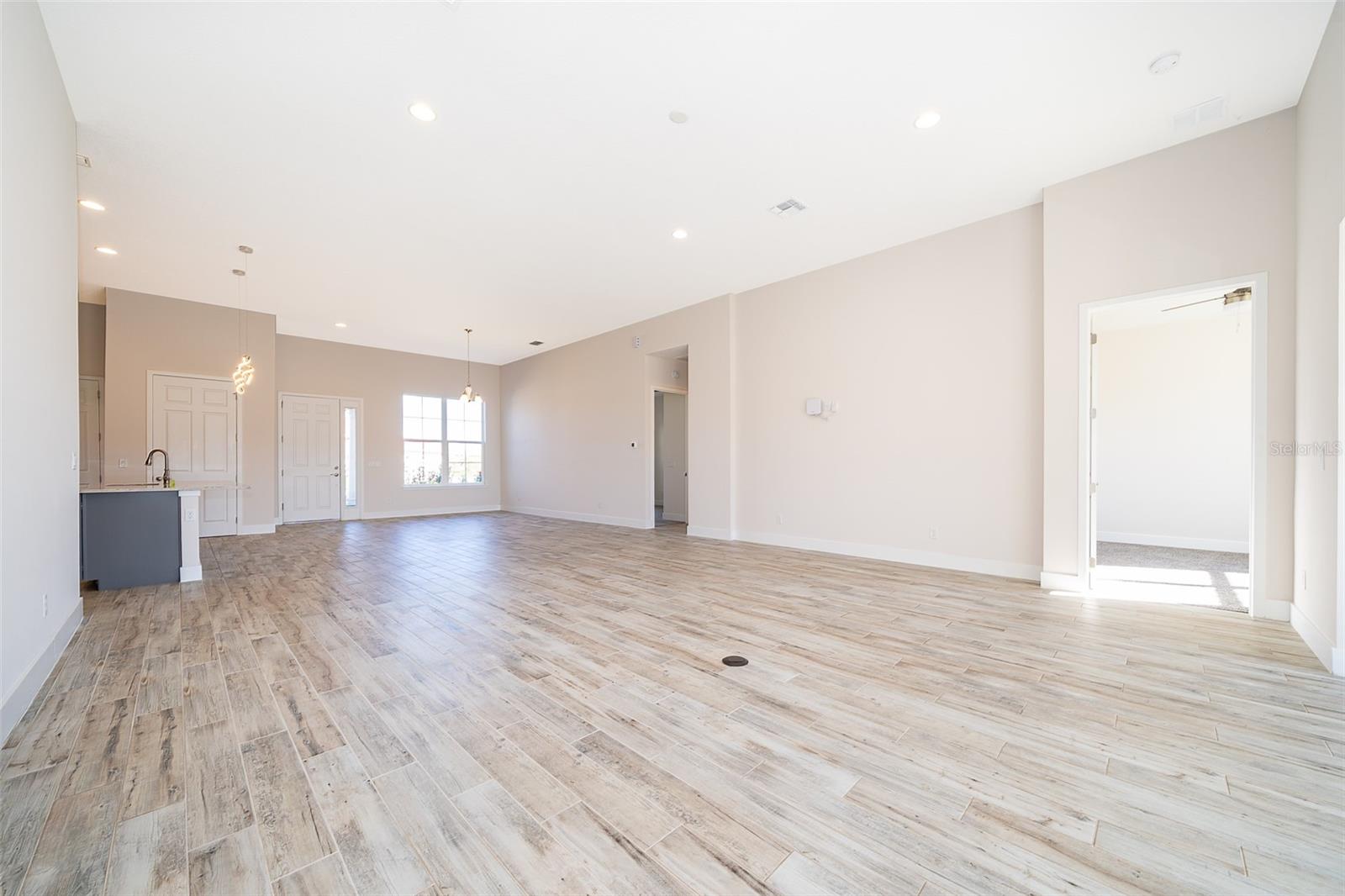 2400 SYMPHONY CIR, ST CLOUD, FL, 34771