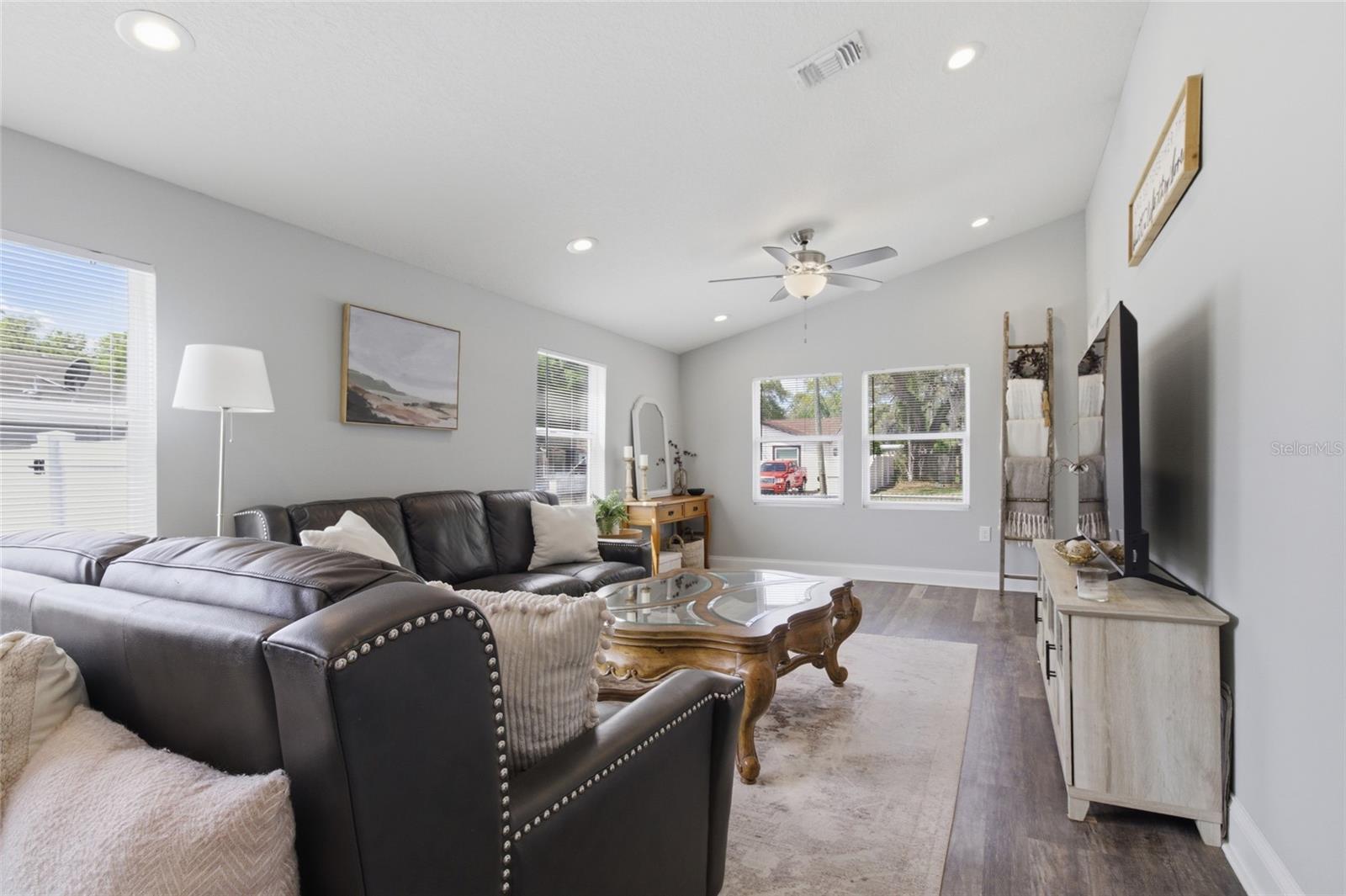 1613 E CHELSEA ST, TAMPA, FL, 33610