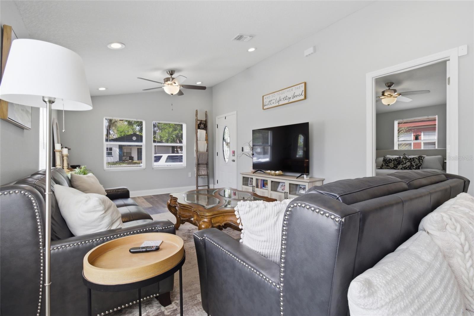 1613 E CHELSEA ST, TAMPA, FL, 33610