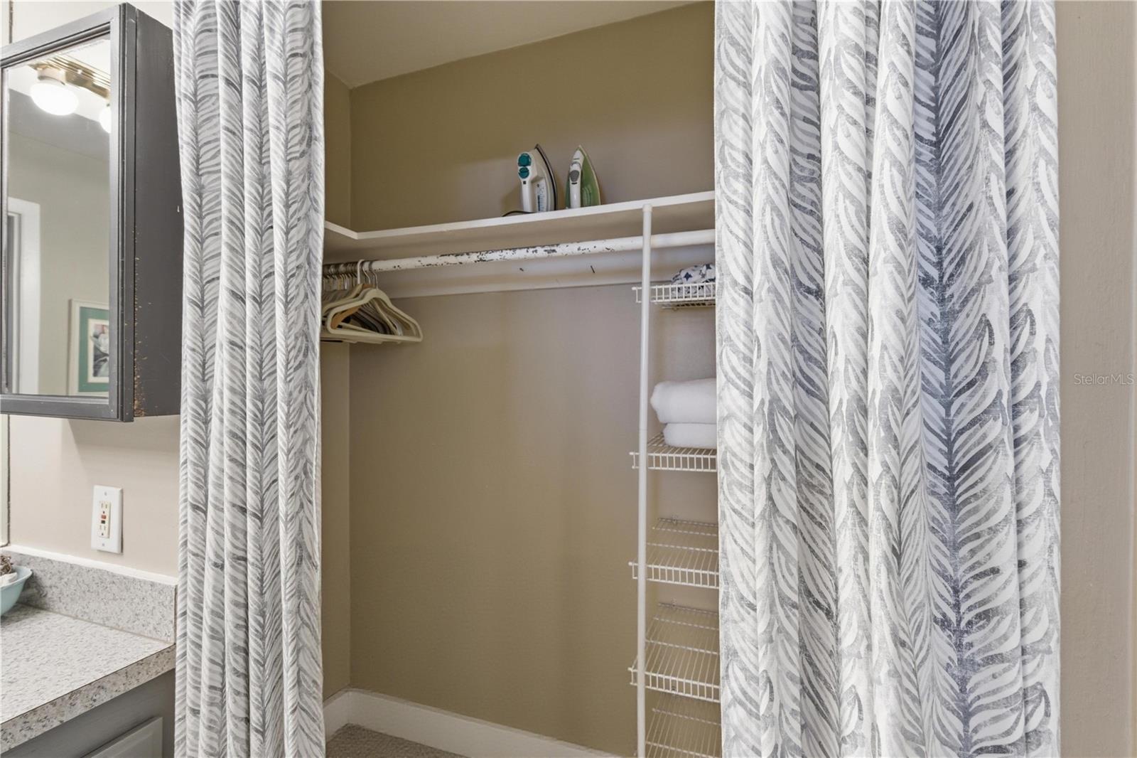 1 MAPLEWOOD AVE, CLEARWATER, FL, 33765