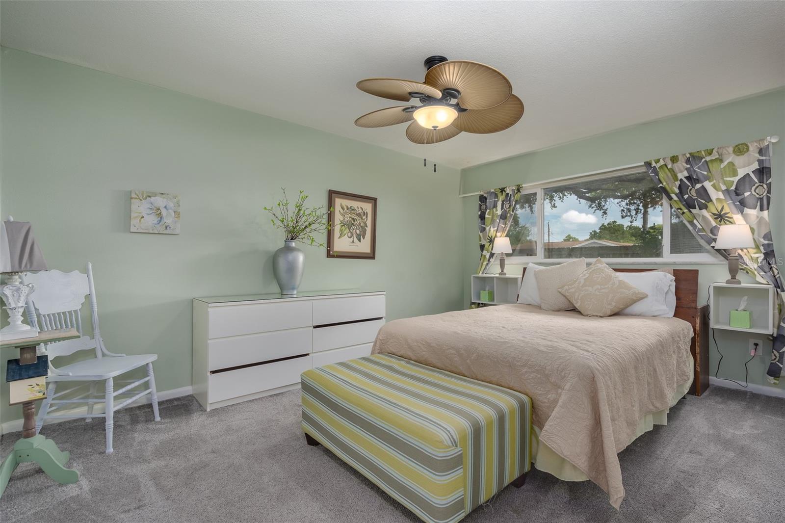 1 MAPLEWOOD AVE, CLEARWATER, FL, 33765