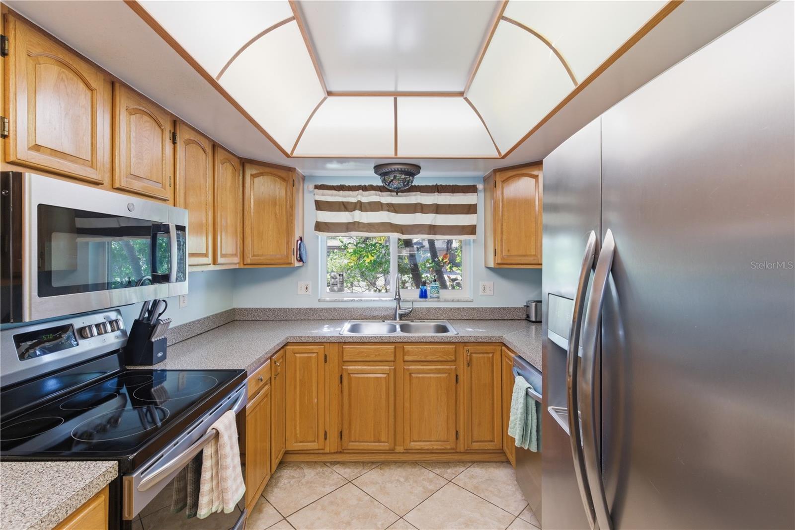 1 MAPLEWOOD AVE, CLEARWATER, FL, 33765