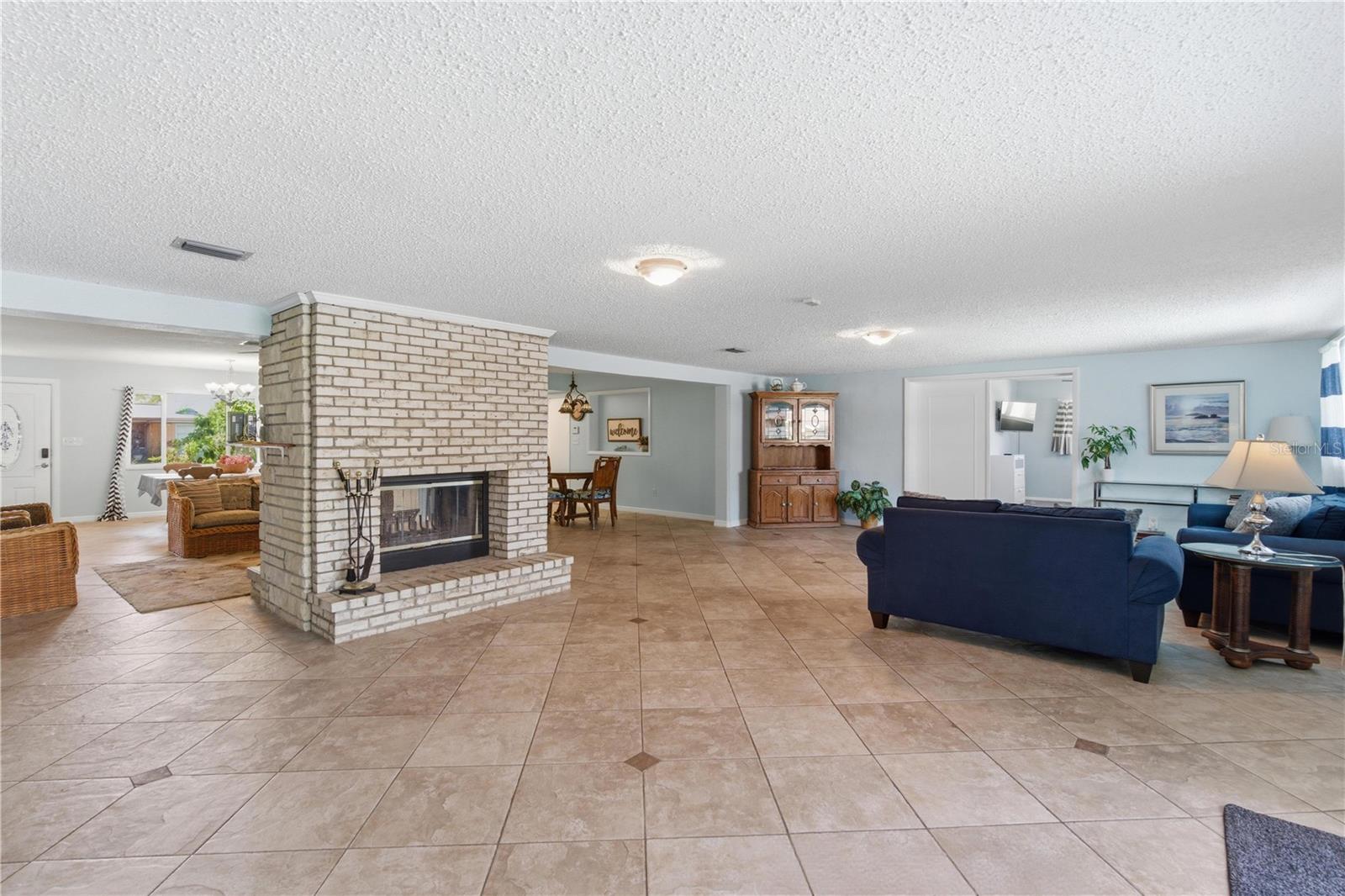 1 MAPLEWOOD AVE, CLEARWATER, FL, 33765