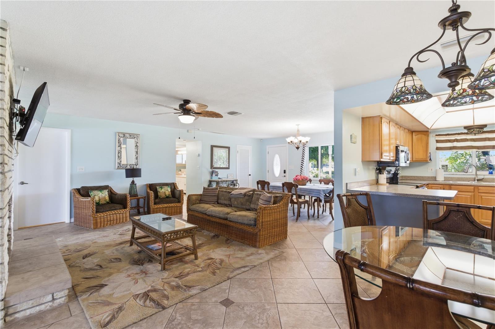 1 MAPLEWOOD AVE, CLEARWATER, FL, 33765